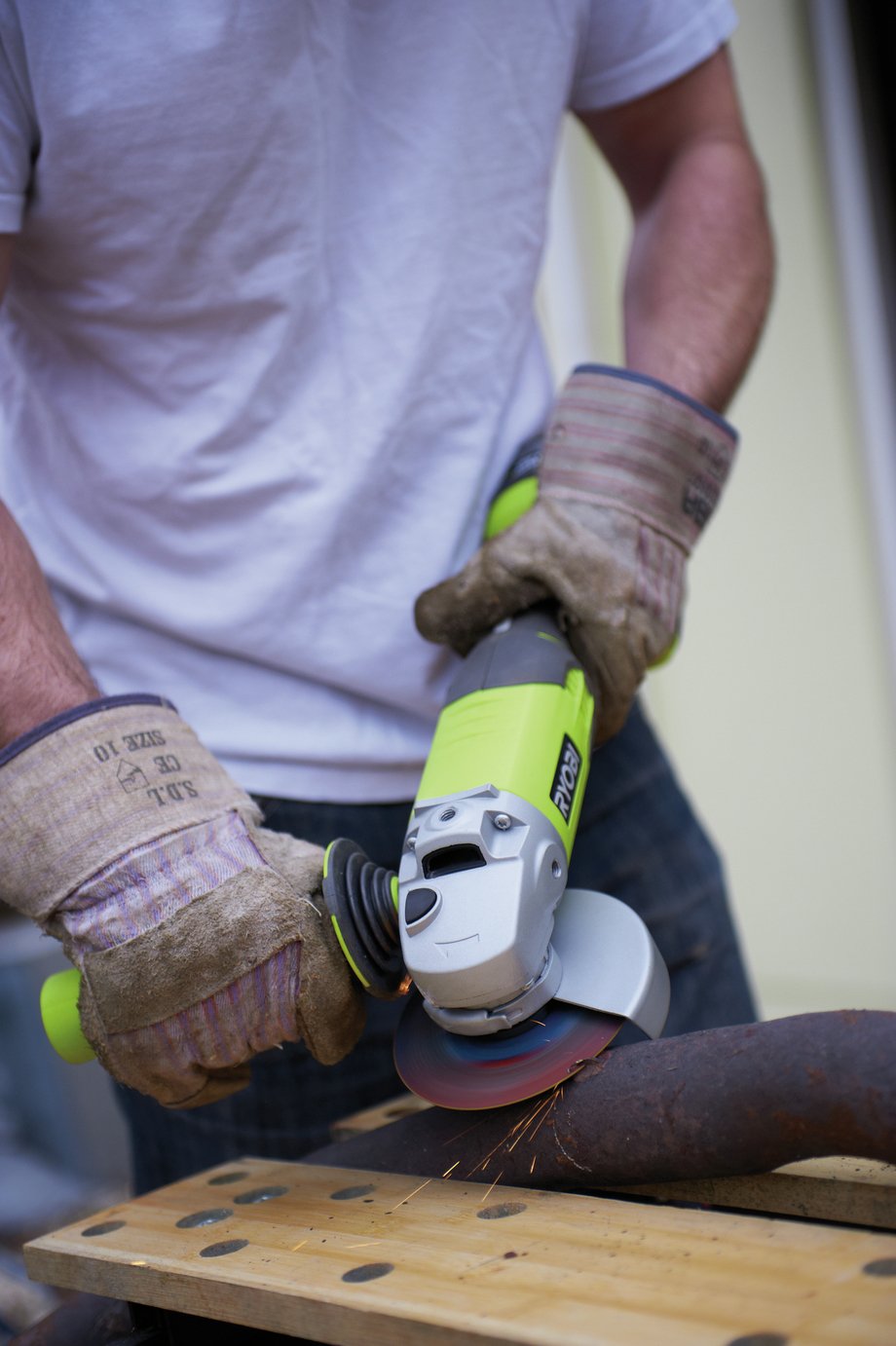 Ryobi R18AG0 Angle Grinder Bare Tool Reviews