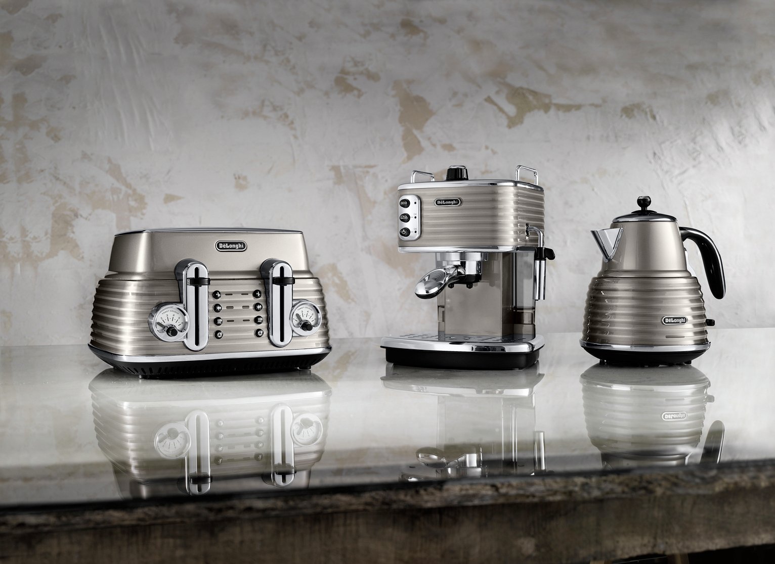 De'Longhi Scultura Espresso Coffee Machine Reviews