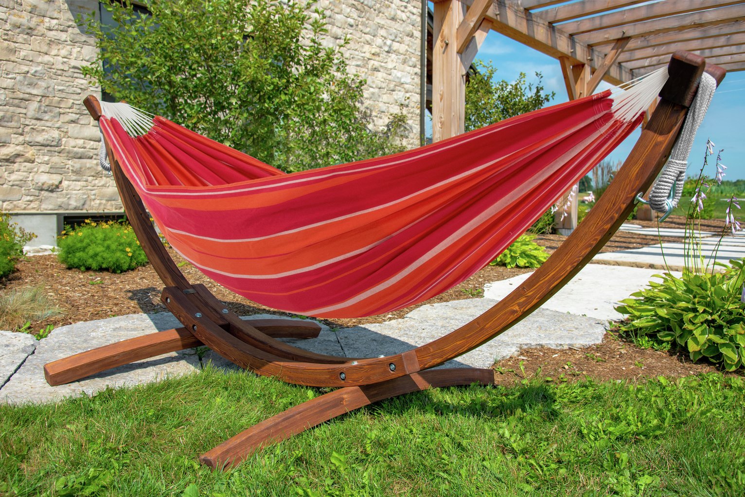 Vivere Mimosa Hammock with Wooden Stand