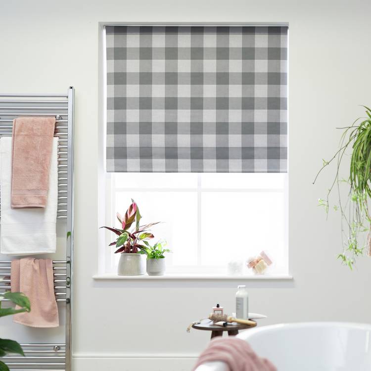 Habitat Block Check Blackout Grey Roller Blind - 120cm 0