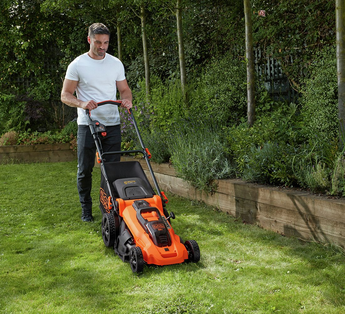 Black + Decker Cordless Lawnmower Review