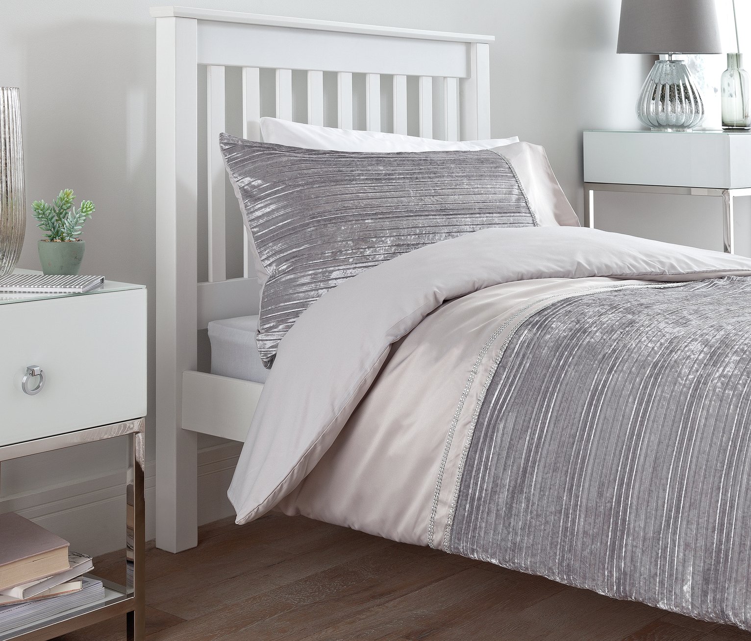 Argos Home Sparkle Silver Velvet Bedding Set Review