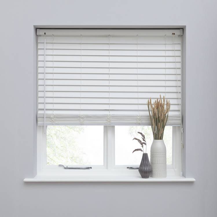 Habitat Faux Wood White 50mm Slat Venetian Blind - 120cm 0