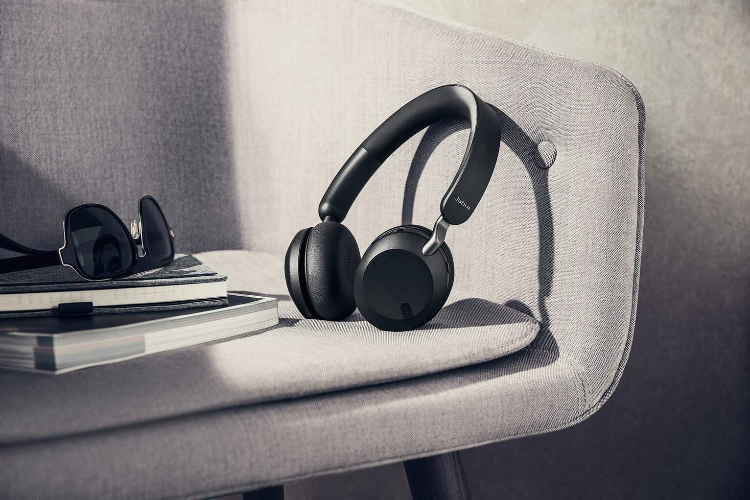 Jabra Elite 45H Over-Ear Wireless Headphones-Titanium Black Review