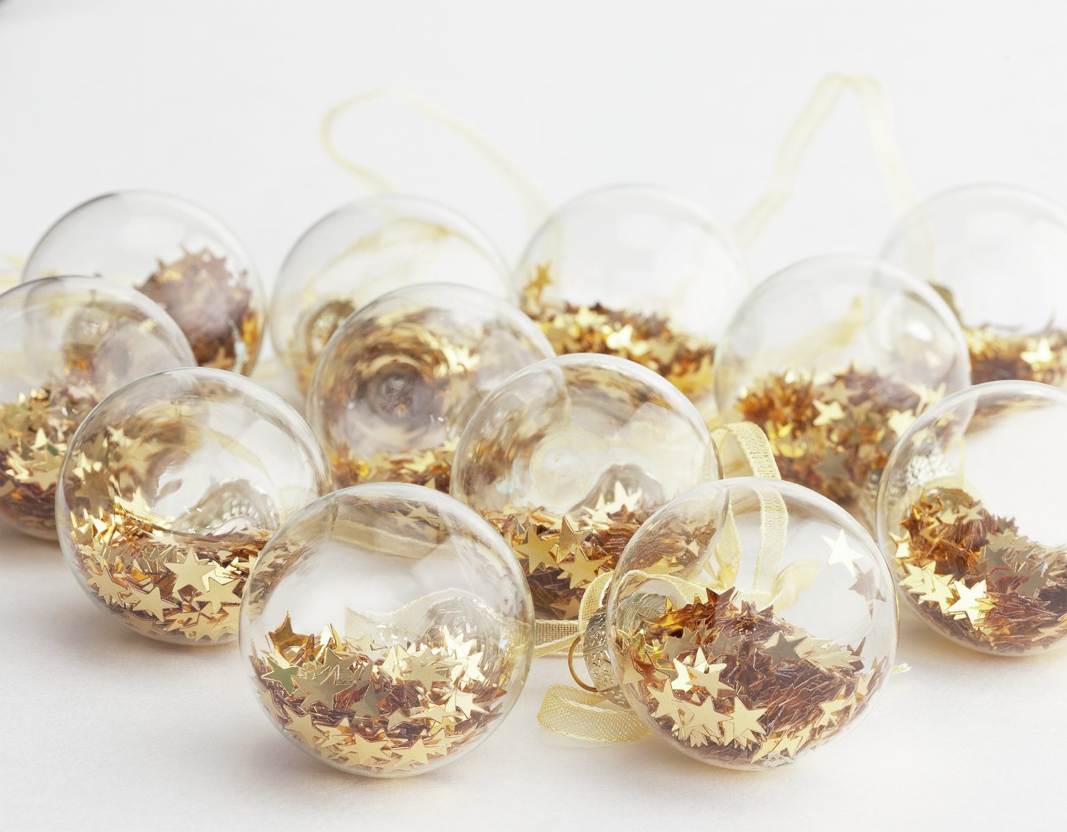 Argos Home 12 Pack Berry Christmas Mini Shaker Baubles Gold