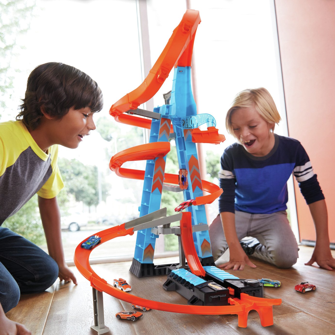 Hot Wheels Sky Crash Tower Review