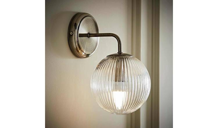 ValueLights Kempton Metal Wall Light - Silver