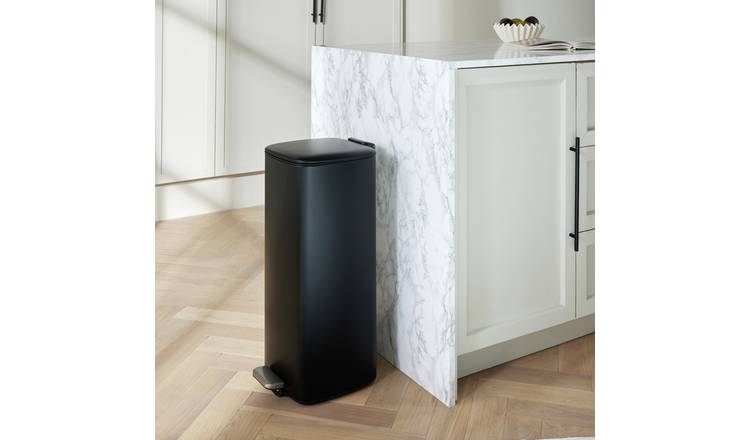 Habitat 30 Litre Kitchen Pedal Bin - Black