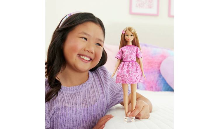 Barbie Fashionistas Style Doll in Pink Paisley Skirt, Pink Paisley Top