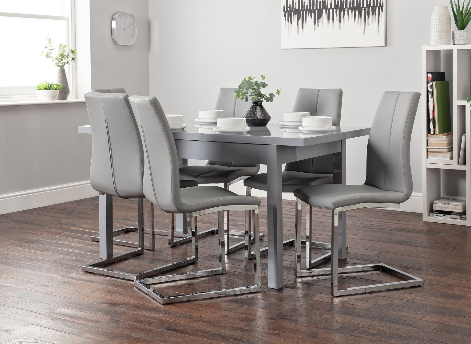 Argos Home Lyssa Extending Gloss Table & 6 Milo Chairs -Grey Review