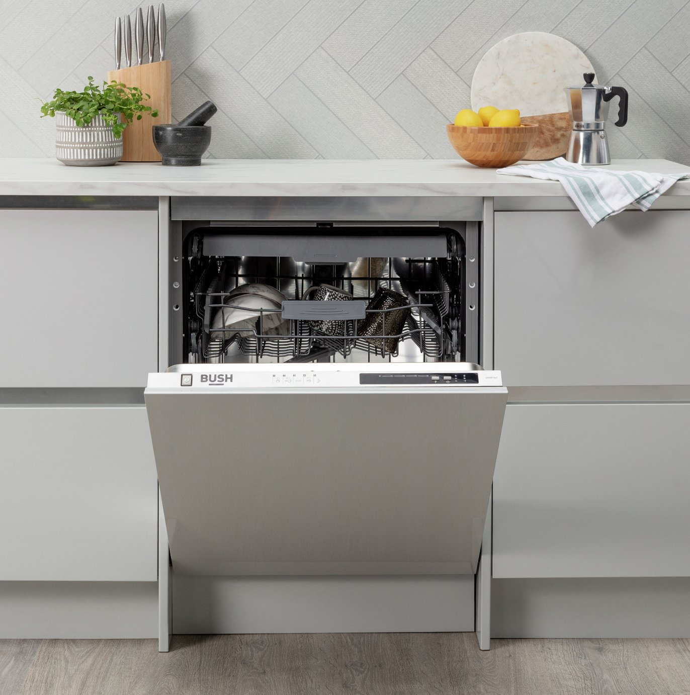 Bush DWINT15LC Full Size Full Integrated Dishwasher Reviews Updated