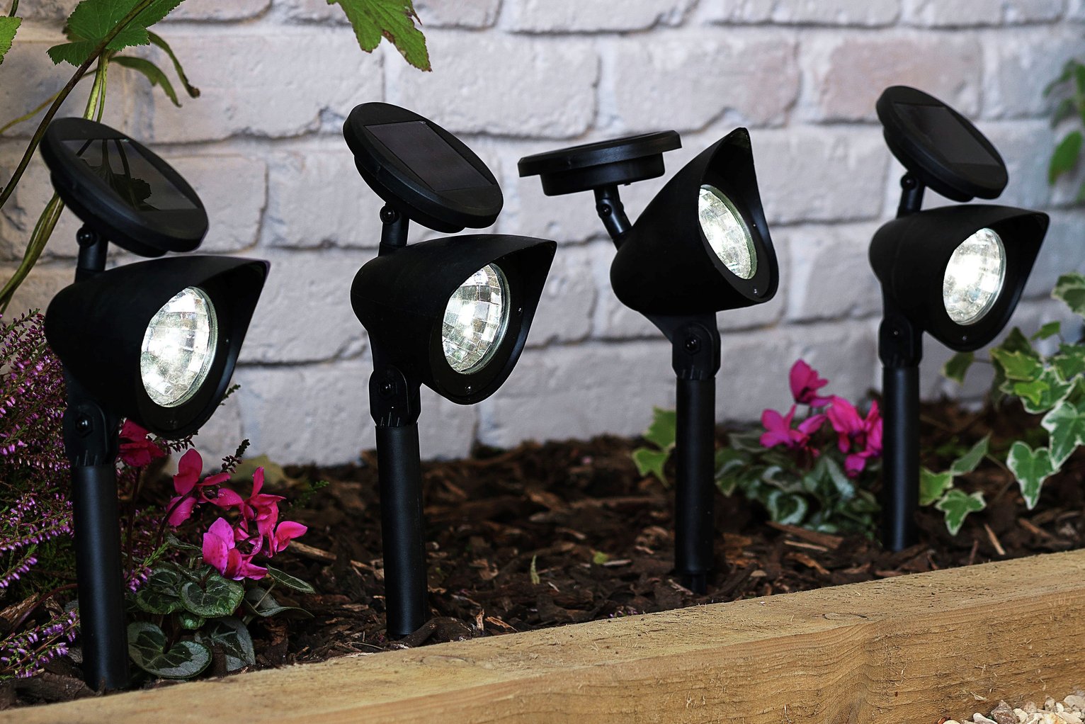 Garden by Sainsbury's Set of 4 Black Solar Spotlights