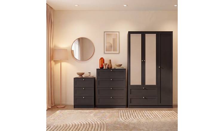 Vida Designs Altino Set (3 DRW Bedside - 4 Drawer Chest - 3DR Wardrobe) - Black