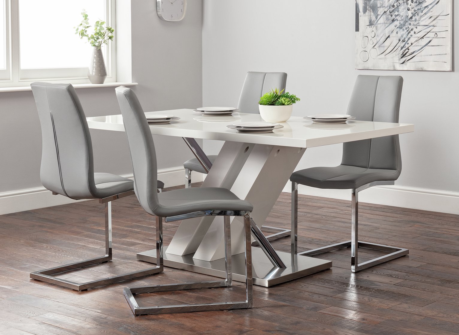 Argos Home Belvoir Gloss Dining Table & 4 Milo Chairs Review