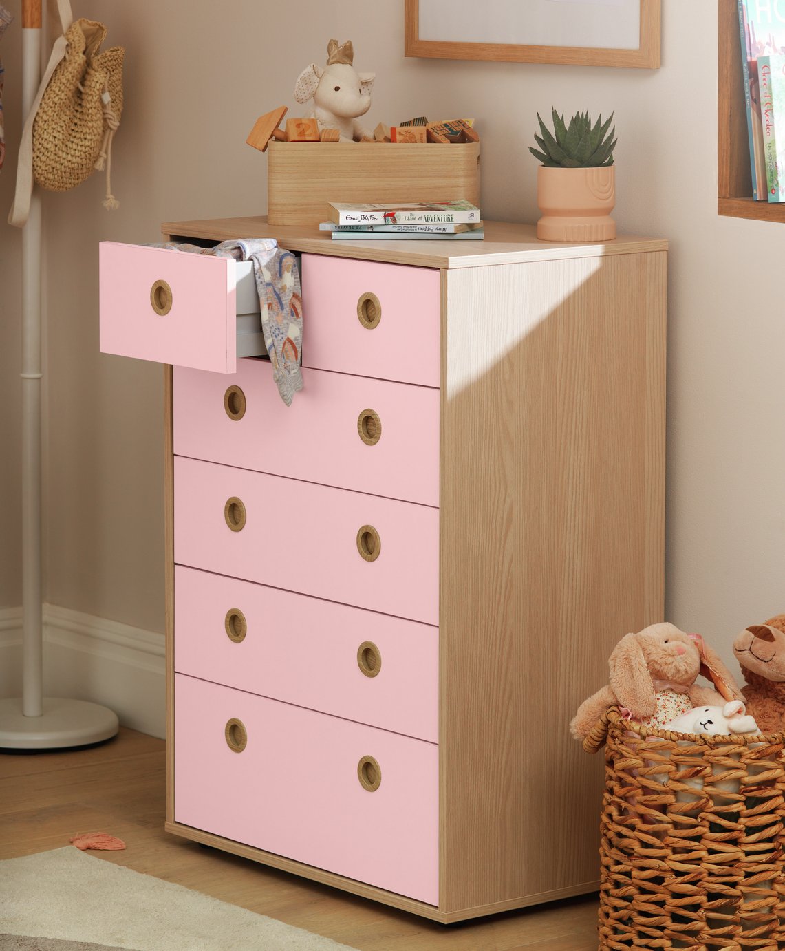 Habitat Kids Camden 4 2 Chest of Drawers - Pink & Acacia