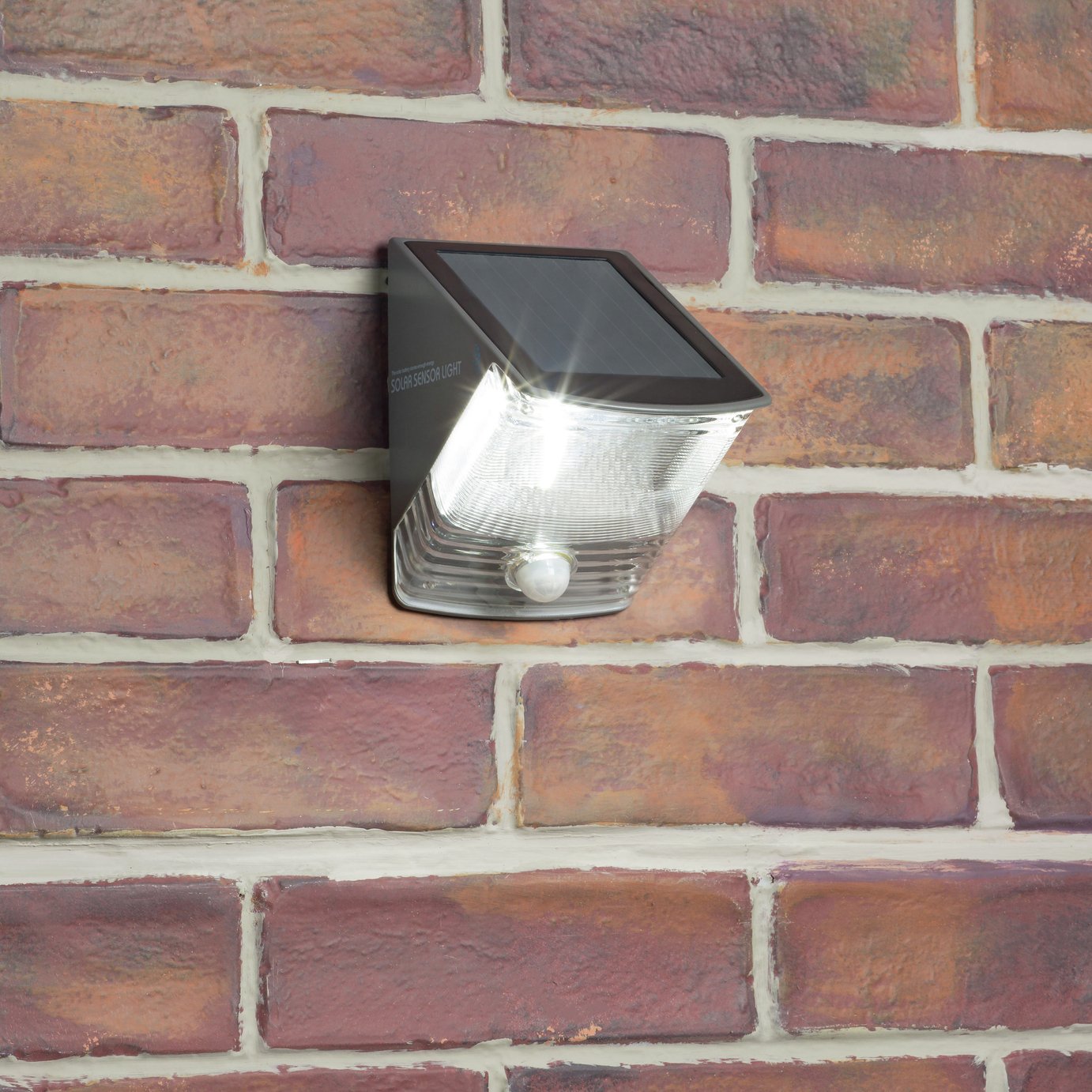 Argos Home Solar LED Wall Light Motion Sensor (9159921) | Argos Tracker | pricehistory.co.uk