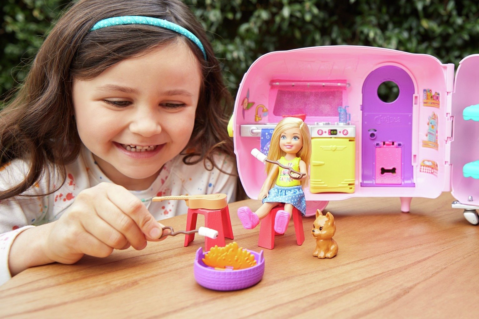 Barbie Club Chelsea Camper with Doll & Accessories Playset Review