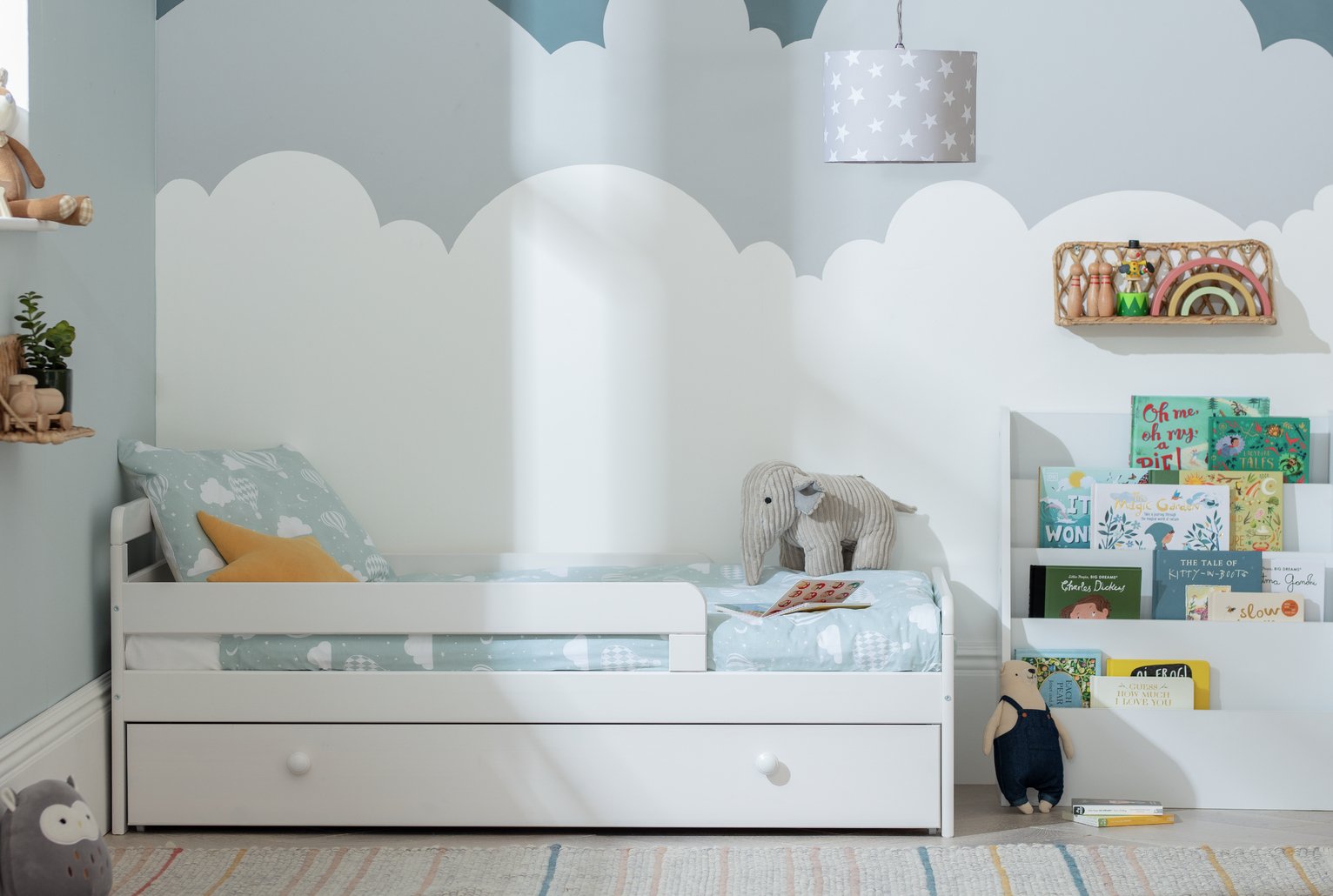 childrens bed with pull out mattress