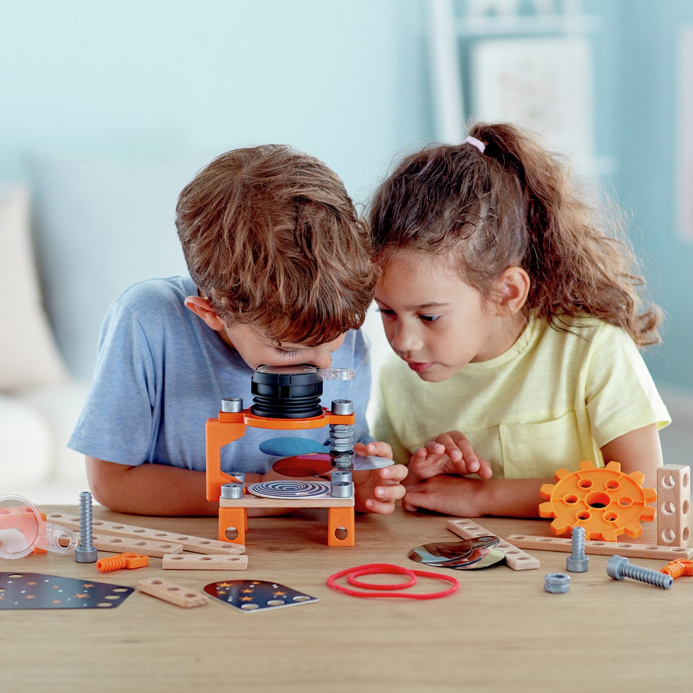 Hape Junior Inventor Optical Science Lab Review