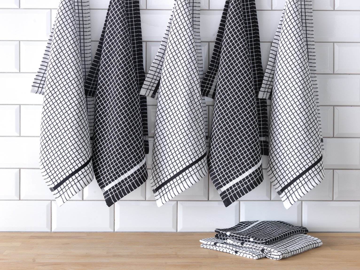 Argos Home Pack of 8 Mixed Terry Tea Towels.