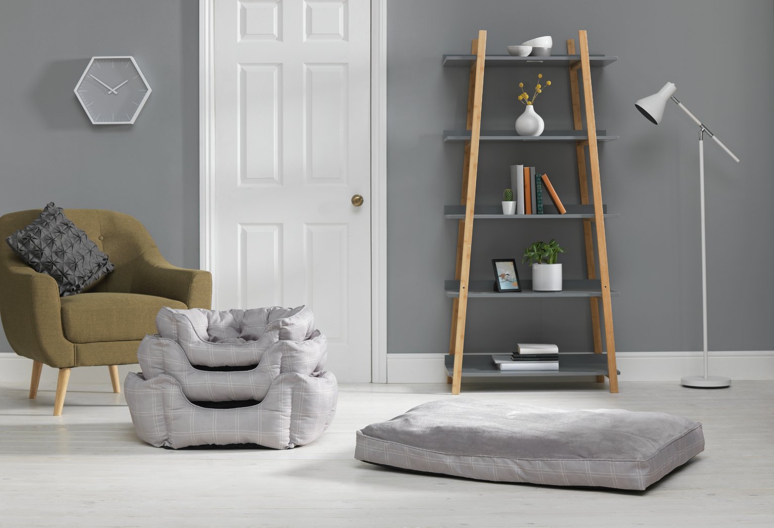 Country Check Oval Pet Bed Reviews Updated April 2023