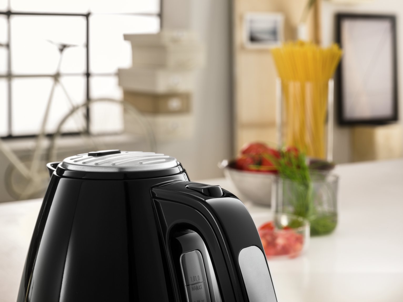 De'Longhi KBLA3001 Active Line Kettle Review