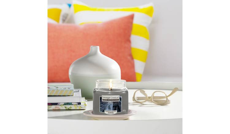 Yankee Home Inspiration Medium Jar Candle - Cosy Up