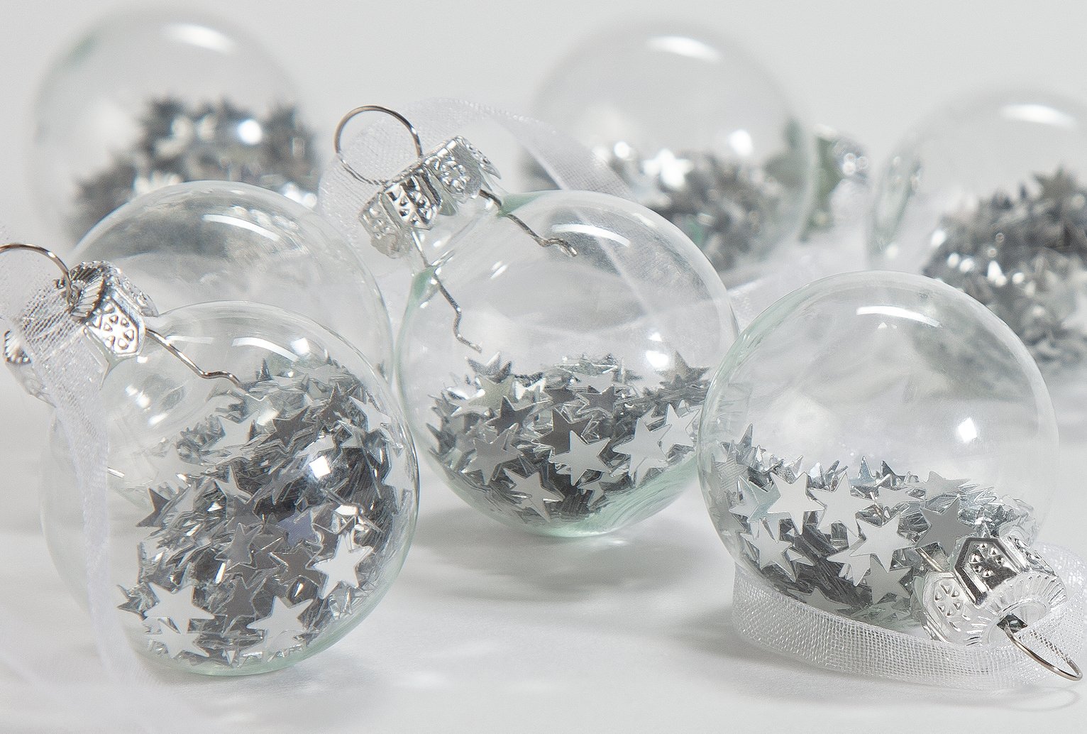 Argos Home Winters Cabin Silver Shaker Baubles - 12 Pack