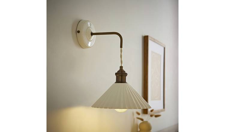 ValueLights Burford Ceramic Adjustable Ribbed Wall Light - White
