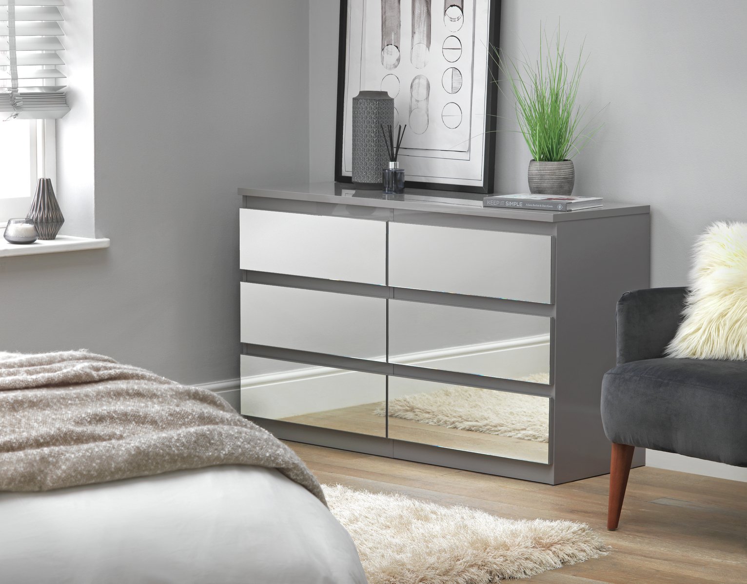 Argos Home Jenson Gloss 3+3 Drawer Mirrored Chest Review