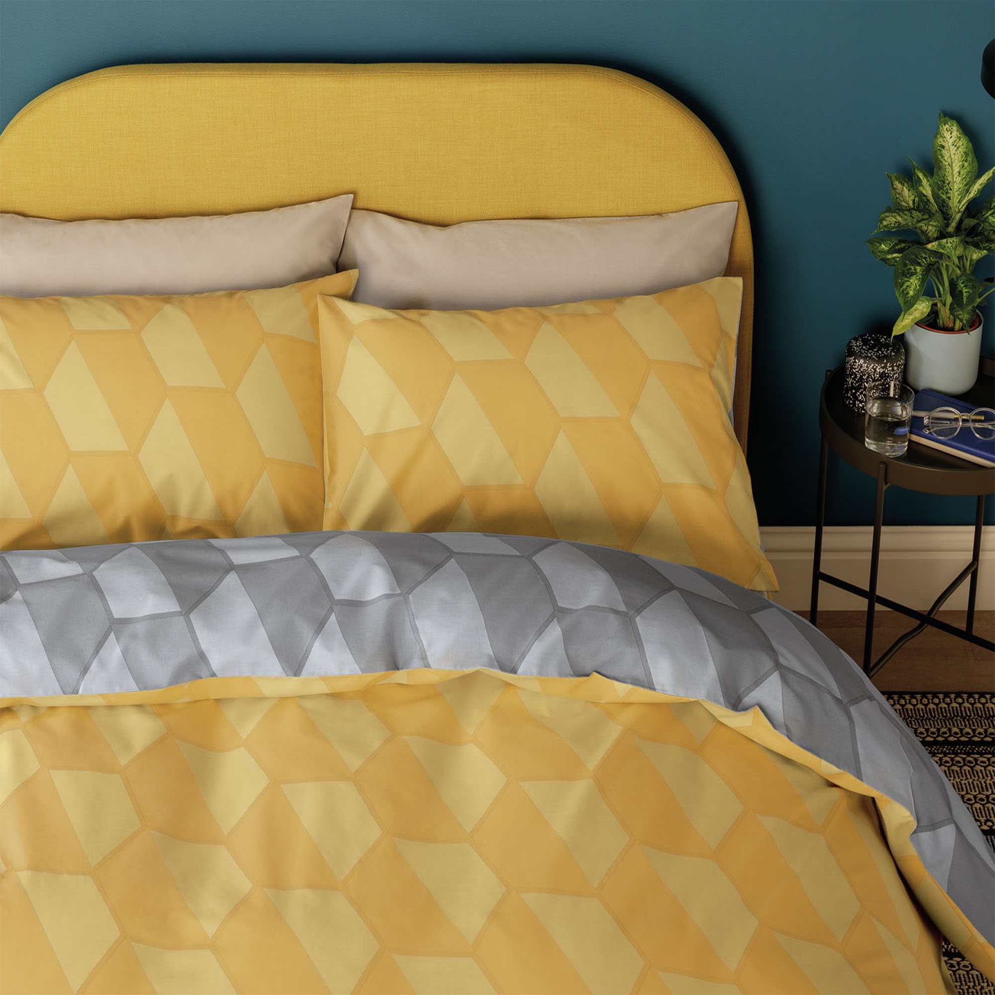 Habitat Industrial Geo Grey Reversible Bedding Set - Single