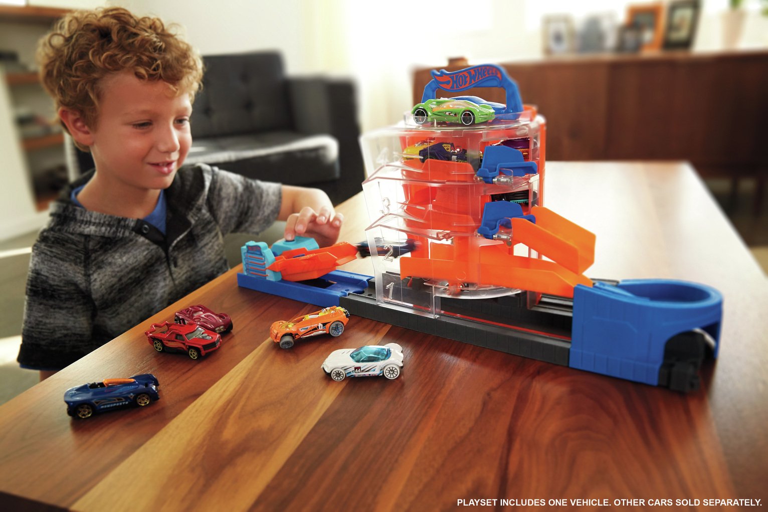 Hot Wheels City Super Spin Dealership Review