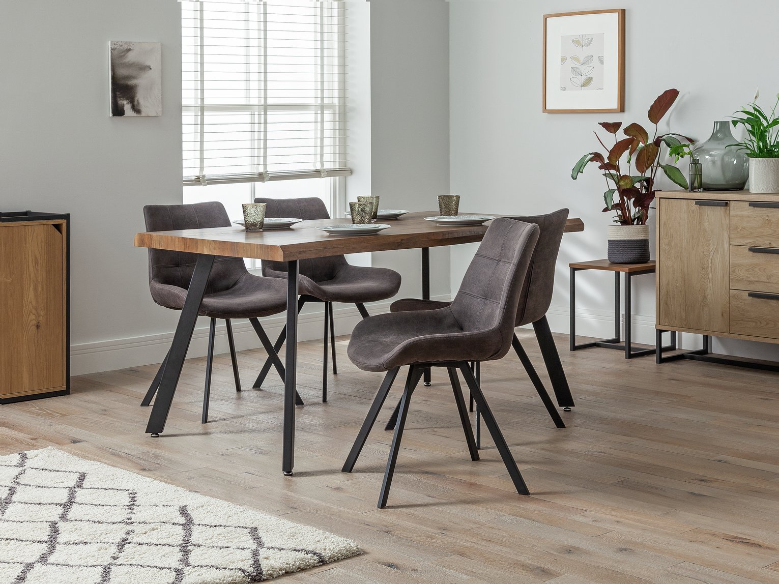 Argos Home Tribeca Wood Effect 4 Seater Dining Table Review