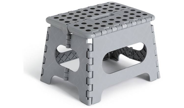 Folding step deals stool homebase