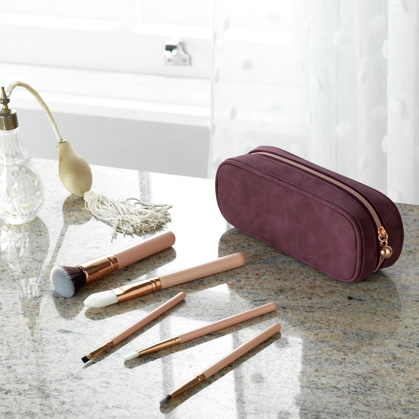 Tranquil Retreat Makeup Brushes & Case Review