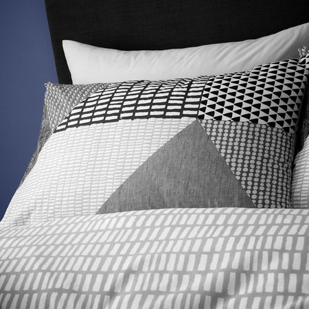 Catherine Lansfield Reversible Geo Grey Bedding Set - Double