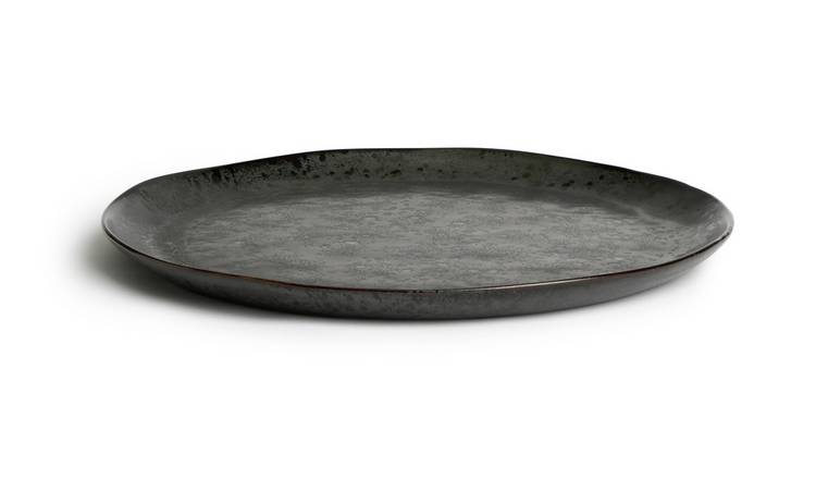 Black 2025 serving plates