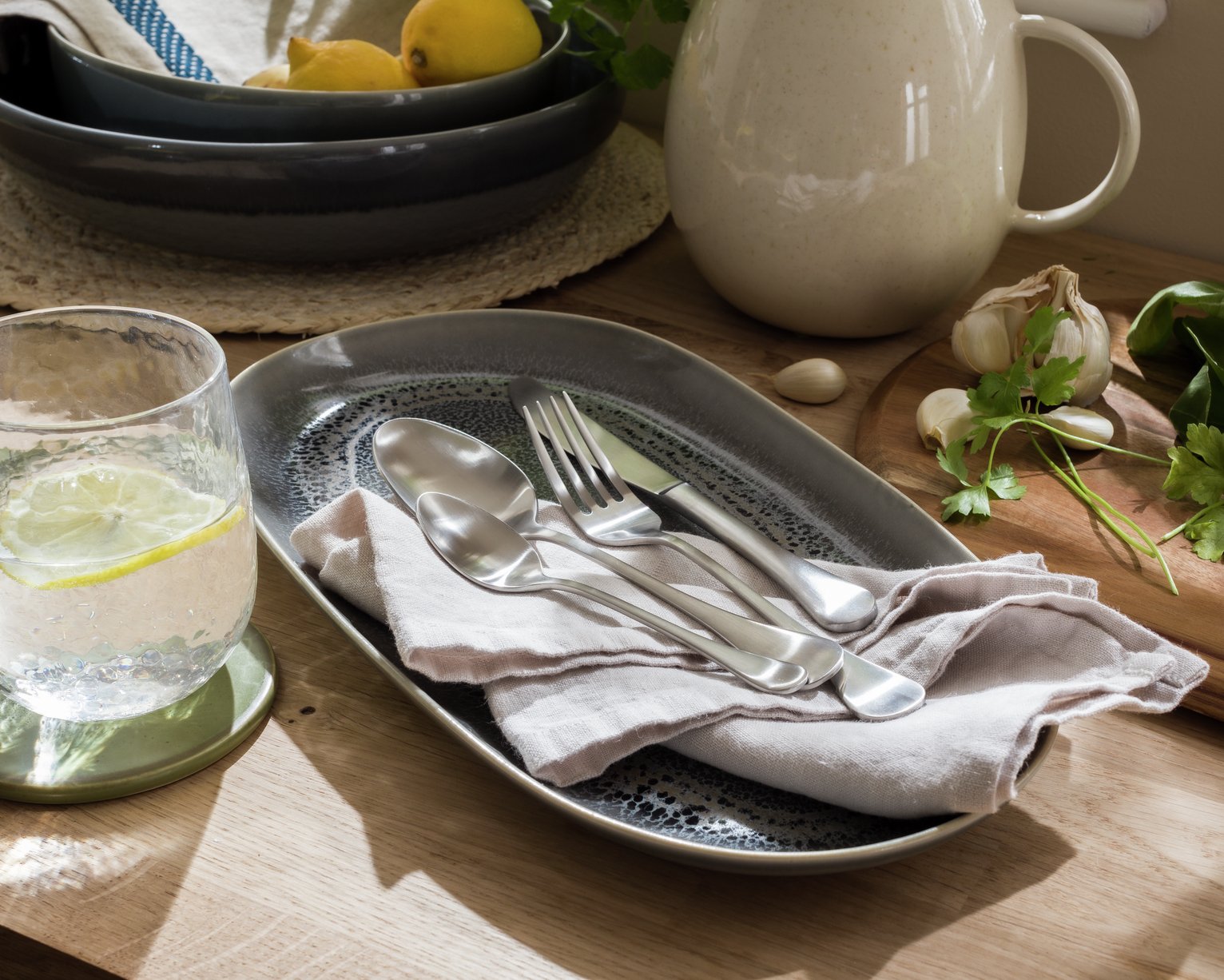 Habitat Evora 16 Piece Stainless Steel Cutlery Set - Satin