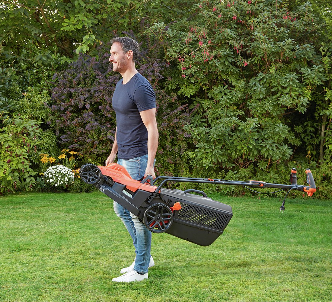 Black + Decker 42cm Lawnmower with EasySteer Review