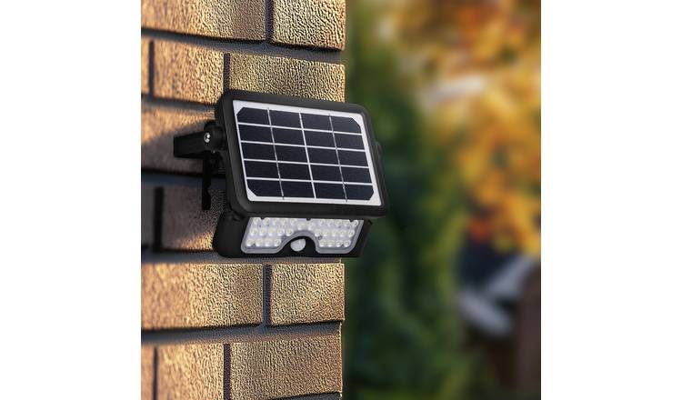 Luceco 5W Solar PIR Outdoor Floodlight