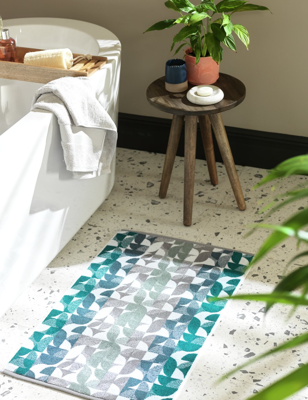 Habitat Geometric Bath Mat - Blue & Green