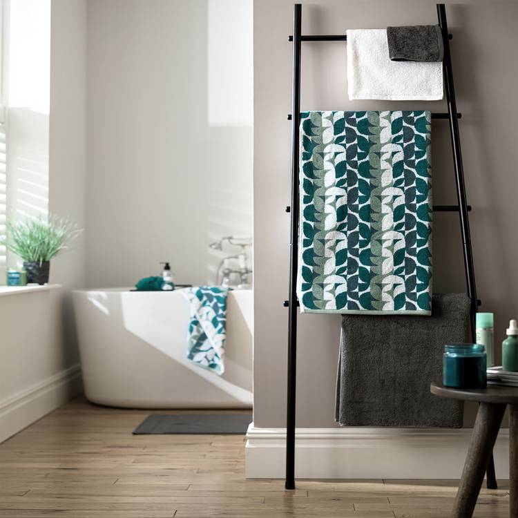 Habitat Geometric Bath Sheet - Blue & Green 0