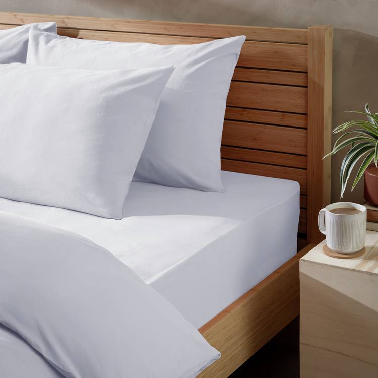 Habitat Washed Plain White Fitted Sheet - Superking 0