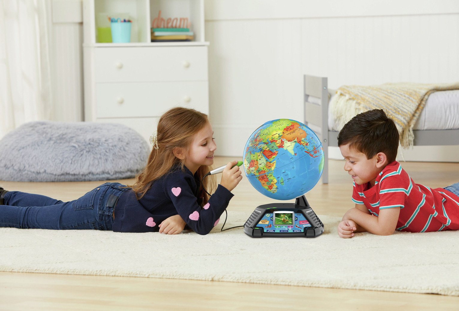 argos leapfrog globe