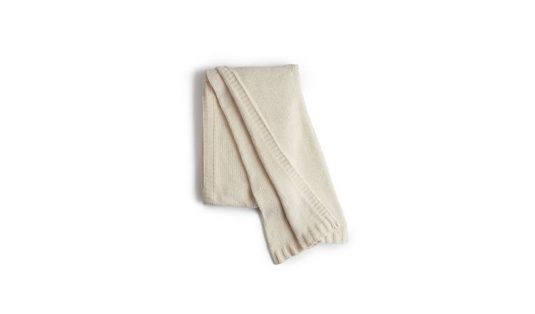 Cream throw deals