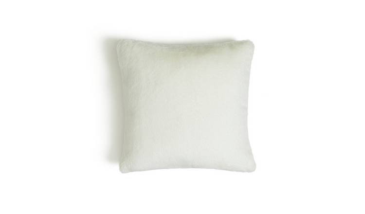 Cream best sale fur cushions