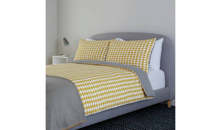 Habitat Scallop Cotton Standard Pillowcase Pair - Mustard