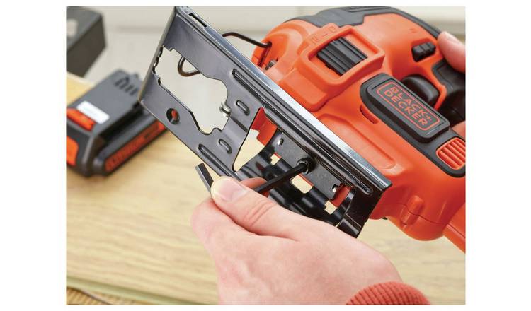 BLACK+DECKER 18V Cordless Jigsaw with Blades (BDCJS18C13-GB