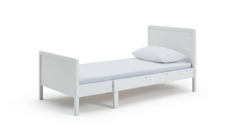 Extendable store kids bed