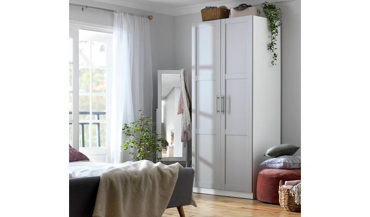 White panelled outlet wardrobe